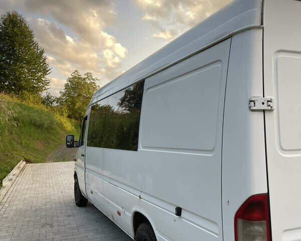 Білий Мерседес Sprinter, об'ємом двигуна 2.15 л та пробігом 333 тис. км за 8200 $, фото 4 на Automoto.ua