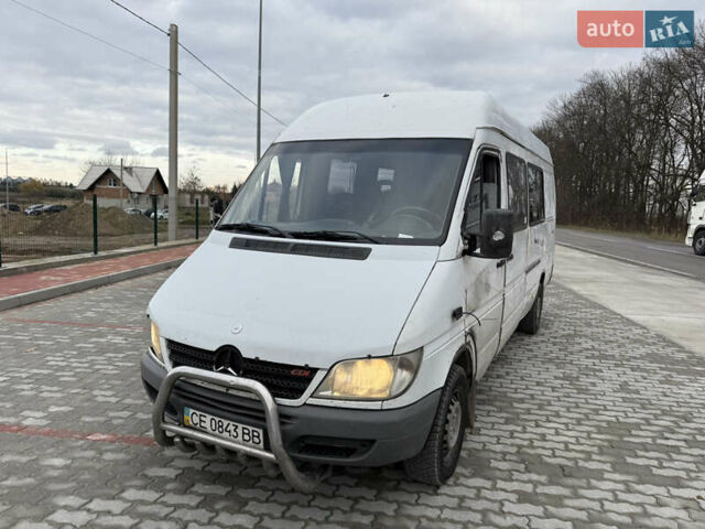 Белый Мерседес Sprinter, объемом двигателя 2.2 л и пробегом 200 тыс. км за 6750 $, фото 6 на Automoto.ua