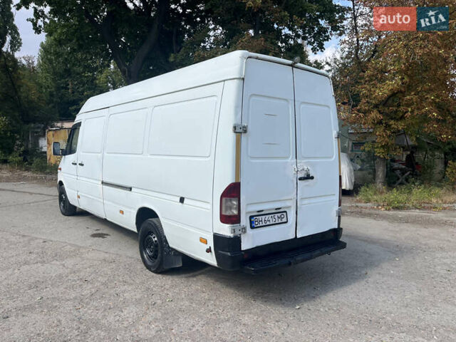 Белый Мерседес Sprinter, объемом двигателя 2.15 л и пробегом 554 тыс. км за 7000 $, фото 5 на Automoto.ua