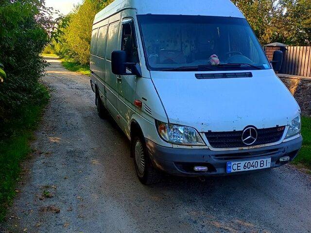 Білий Мерседес Sprinter, об'ємом двигуна 2.2 л та пробігом 302 тис. км за 5000 $, фото 1 на Automoto.ua