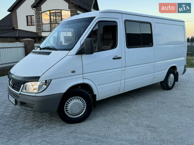 Белый Мерседес Sprinter, объемом двигателя 2.2 л и пробегом 341 тыс. км за 6900 $, фото 1 на Automoto.ua