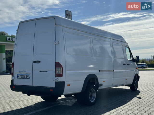 Белый Мерседес Sprinter, объемом двигателя 2.7 л и пробегом 450 тыс. км за 17000 $, фото 6 на Automoto.ua