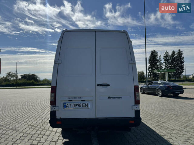 Білий Мерседес Sprinter, об'ємом двигуна 2.7 л та пробігом 450 тис. км за 17000 $, фото 9 на Automoto.ua