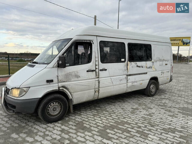 Белый Мерседес Sprinter, объемом двигателя 2.2 л и пробегом 200 тыс. км за 6750 $, фото 30 на Automoto.ua