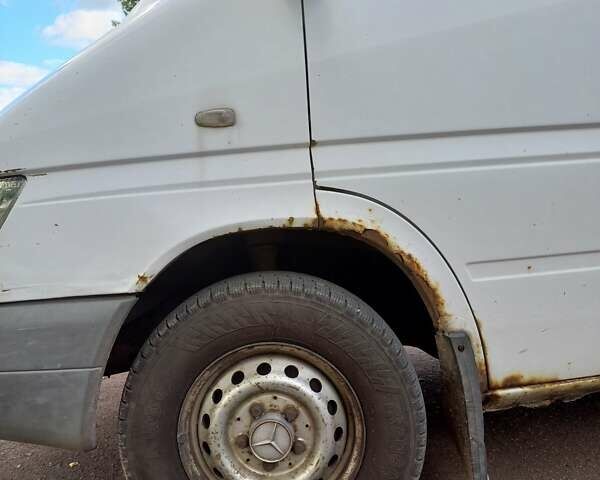 Білий Мерседес Sprinter, об'ємом двигуна 2.7 л та пробігом 694 тис. км за 8700 $, фото 12 на Automoto.ua