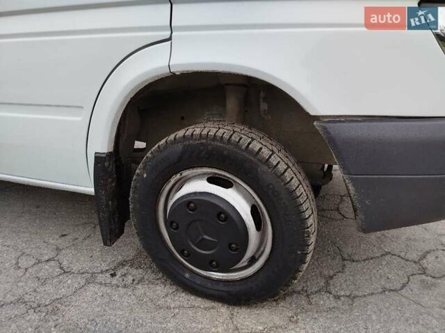 Білий Мерседес Sprinter, об'ємом двигуна 2.7 л та пробігом 560 тис. км за 14498 $, фото 6 на Automoto.ua