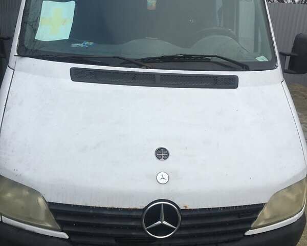 Белый Мерседес Sprinter, объемом двигателя 2.15 л и пробегом 280 тыс. км за 7000 $, фото 12 на Automoto.ua