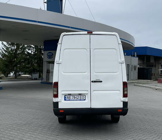 Білий Мерседес Sprinter, об'ємом двигуна 2.2 л та пробігом 555 тис. км за 10999 $, фото 5 на Automoto.ua