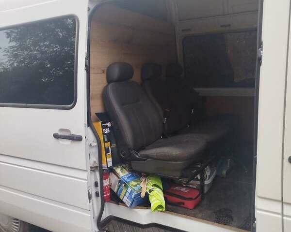 Білий Мерседес Sprinter, об'ємом двигуна 2.15 л та пробігом 470 тис. км за 9300 $, фото 6 на Automoto.ua