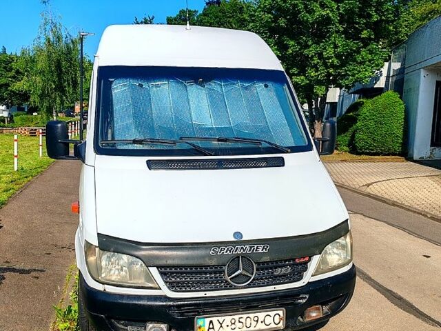 Білий Мерседес Sprinter, об'ємом двигуна 2.2 л та пробігом 600 тис. км за 8670 $, фото 1 на Automoto.ua