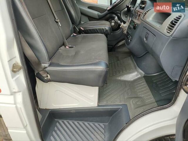 Білий Мерседес Sprinter, об'ємом двигуна 2.15 л та пробігом 280 тис. км за 7000 $, фото 5 на Automoto.ua