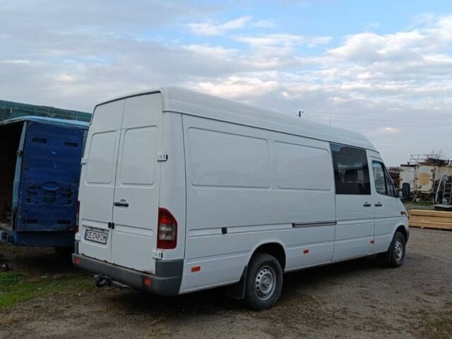 Белый Мерседес Sprinter, объемом двигателя 0 л и пробегом 500 тыс. км за 11000 $, фото 3 на Automoto.ua