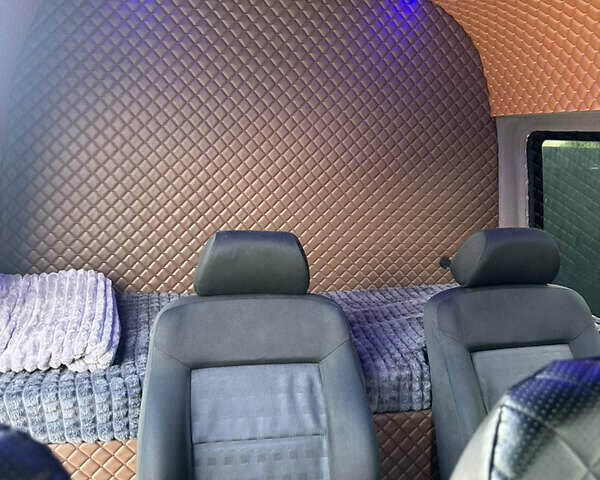 Белый Мерседес Sprinter, объемом двигателя 2.1 л и пробегом 502 тыс. км за 13800 $, фото 25 на Automoto.ua