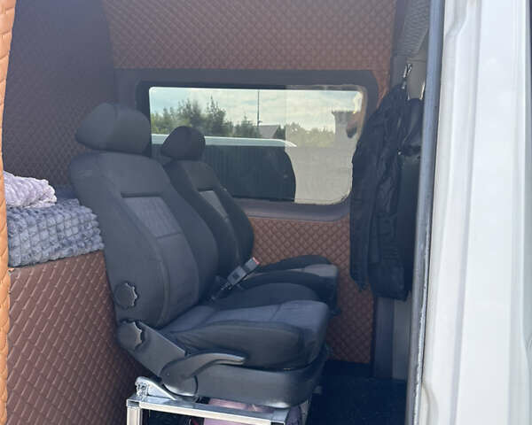 Белый Мерседес Sprinter, объемом двигателя 2.1 л и пробегом 502 тыс. км за 13800 $, фото 20 на Automoto.ua