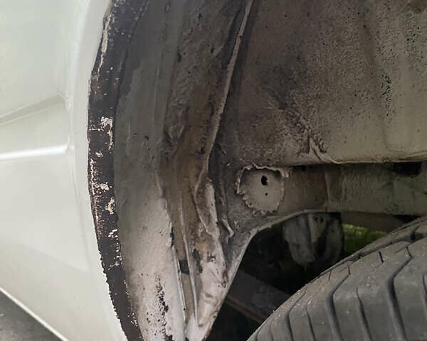Белый Мерседес Sprinter, объемом двигателя 2.2 л и пробегом 335 тыс. км за 11000 $, фото 21 на Automoto.ua