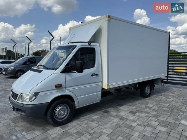 Белый Мерседес Sprinter, объемом двигателя 2.7 л и пробегом 162 тыс. км за 15300 $, фото 8 на Automoto.ua