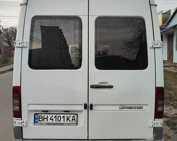 Белый Мерседес Sprinter, объемом двигателя 2.1 л и пробегом 320 тыс. км за 10200 $, фото 28 на Automoto.ua