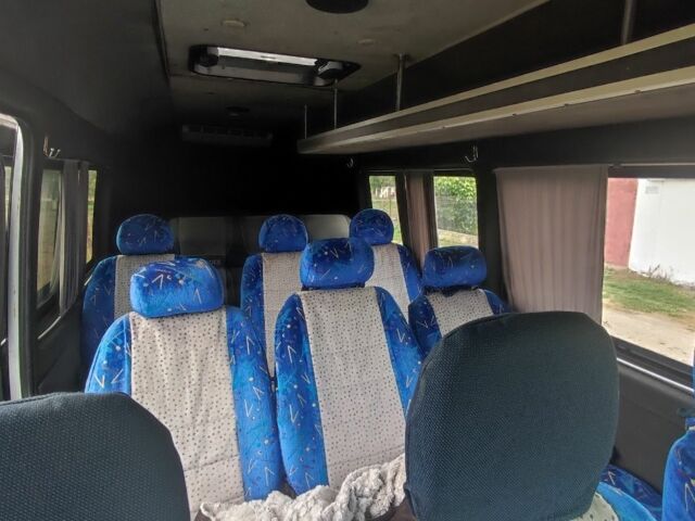 Белый Мерседес Sprinter, объемом двигателя 2.1 л и пробегом 500 тыс. км за 7600 $, фото 7 на Automoto.ua