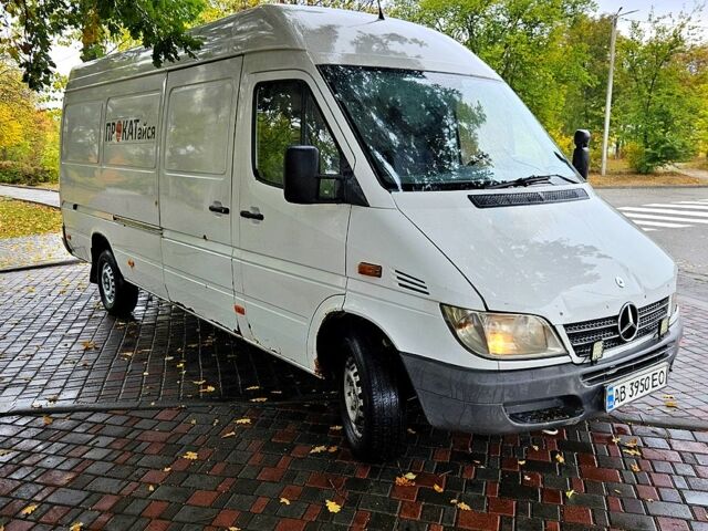 Білий Мерседес Sprinter, об'ємом двигуна 2.1 л та пробігом 436 тис. км за 7500 $, фото 2 на Automoto.ua