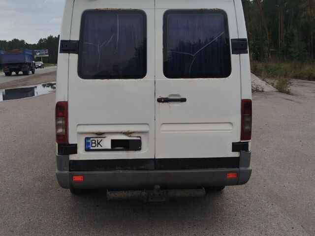 Белый Мерседес Sprinter, объемом двигателя 0 л и пробегом 90 тыс. км за 6900 $, фото 3 на Automoto.ua