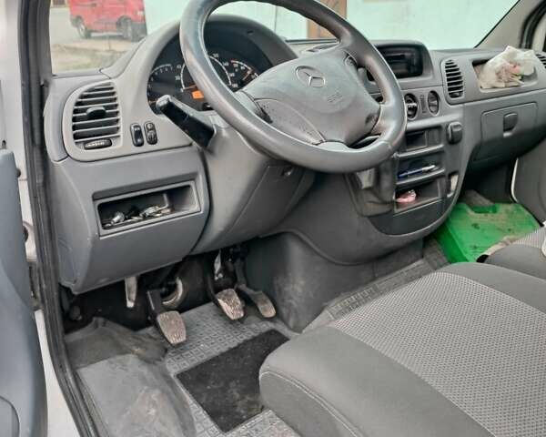 Белый Мерседес Sprinter, объемом двигателя 2.1 л и пробегом 320 тыс. км за 10200 $, фото 24 на Automoto.ua