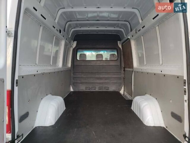Белый Мерседес Sprinter, объемом двигателя 0 л и пробегом 257 тыс. км за 14900 $, фото 18 на Automoto.ua