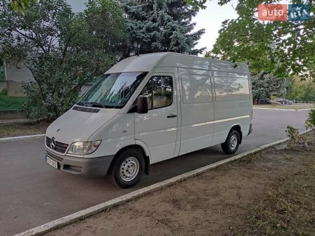 Белый Мерседес Sprinter, объемом двигателя 0 л и пробегом 277 тыс. км за 15300 $, фото 11 на Automoto.ua