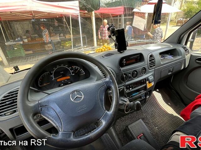 Білий Мерседес Sprinter, об'ємом двигуна 2.1 л та пробігом 360 тис. км за 14000 $, фото 2 на Automoto.ua