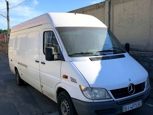 Белый Мерседес Sprinter, объемом двигателя 2.1 л и пробегом 535 тыс. км за 3500 $, фото 7 на Automoto.ua