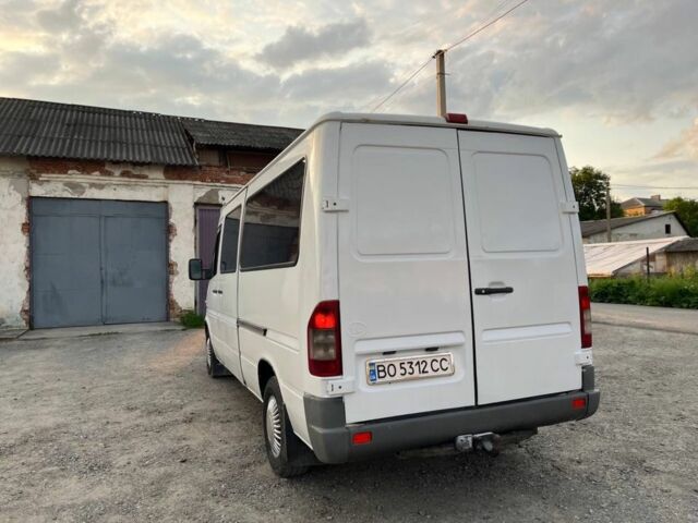 Белый Мерседес Sprinter, объемом двигателя 2.1 л и пробегом 555 тыс. км за 7500 $, фото 3 на Automoto.ua
