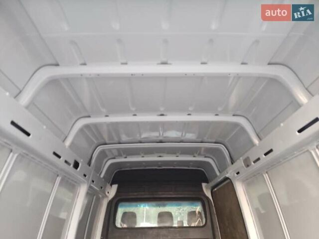 Белый Мерседес Sprinter, объемом двигателя 0 л и пробегом 257 тыс. км за 14900 $, фото 19 на Automoto.ua