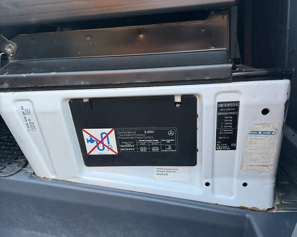 Белый Мерседес Sprinter, объемом двигателя 2.2 л и пробегом 700 тыс. км за 9800 $, фото 34 на Automoto.ua