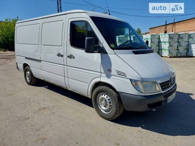 Белый Мерседес Sprinter, объемом двигателя 2.15 л и пробегом 308 тыс. км за 7999 $, фото 2 на Automoto.ua