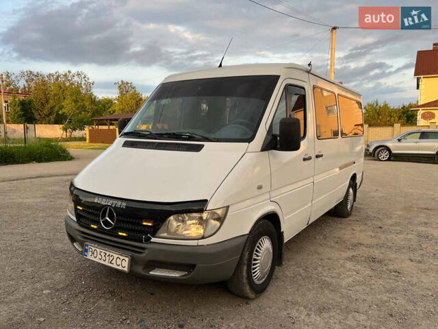 Белый Мерседес Sprinter, объемом двигателя 2.15 л и пробегом 630 тыс. км за 7700 $, фото 4 на Automoto.ua
