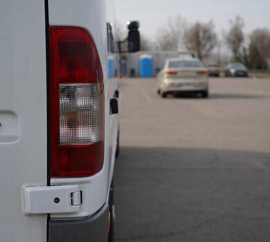 Белый Мерседес Sprinter, объемом двигателя 2.1 л и пробегом 480 тыс. км за 13500 $, фото 17 на Automoto.ua