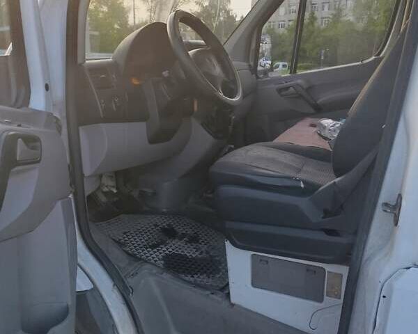 Білий Мерседес Sprinter, об'ємом двигуна 2.15 л та пробігом 577 тис. км за 8300 $, фото 5 на Automoto.ua