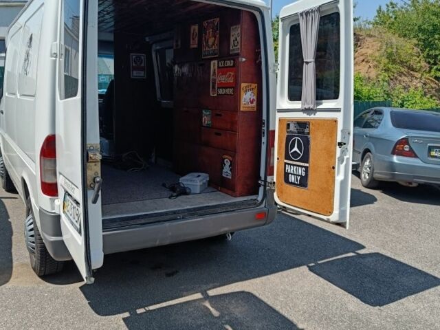 Білий Мерседес Sprinter, об'ємом двигуна 2.2 л та пробігом 326 тис. км за 7200 $, фото 1 на Automoto.ua