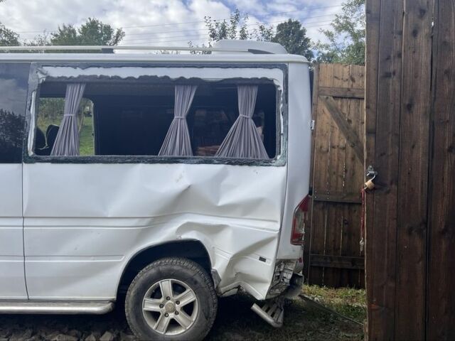 Білий Мерседес Sprinter, об'ємом двигуна 2.1 л та пробігом 524 тис. км за 4200 $, фото 6 на Automoto.ua