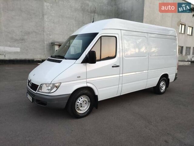 Белый Мерседес Sprinter, объемом двигателя 0 л и пробегом 257 тыс. км за 14900 $, фото 23 на Automoto.ua