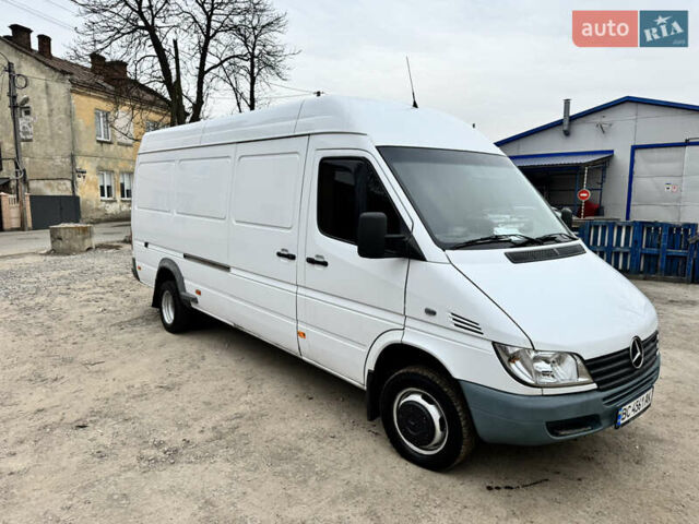 Белый Мерседес Sprinter, объемом двигателя 2.69 л и пробегом 500 тыс. км за 15000 $, фото 8 на Automoto.ua