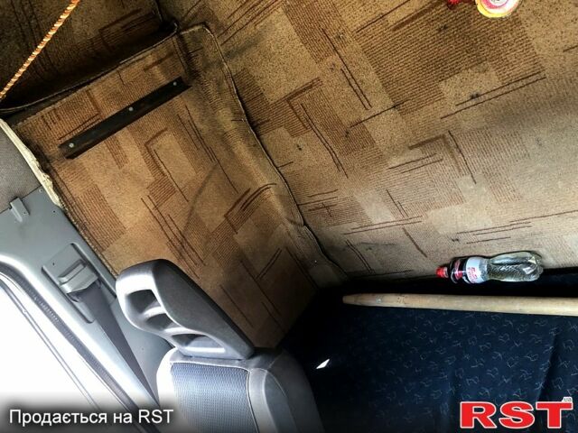 Белый Мерседес Sprinter, объемом двигателя 2.1 л и пробегом 535 тыс. км за 3500 $, фото 5 на Automoto.ua