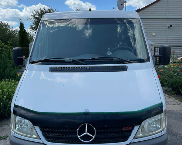 Білий Мерседес Sprinter, об'ємом двигуна 2.2 л та пробігом 550 тис. км за 9000 $, фото 4 на Automoto.ua