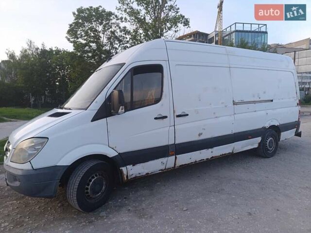 Білий Мерседес Sprinter, об'ємом двигуна 2.15 л та пробігом 577 тис. км за 8300 $, фото 1 на Automoto.ua