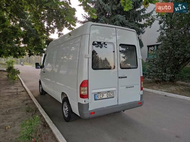 Белый Мерседес Sprinter, объемом двигателя 0 л и пробегом 277 тыс. км за 15300 $, фото 6 на Automoto.ua