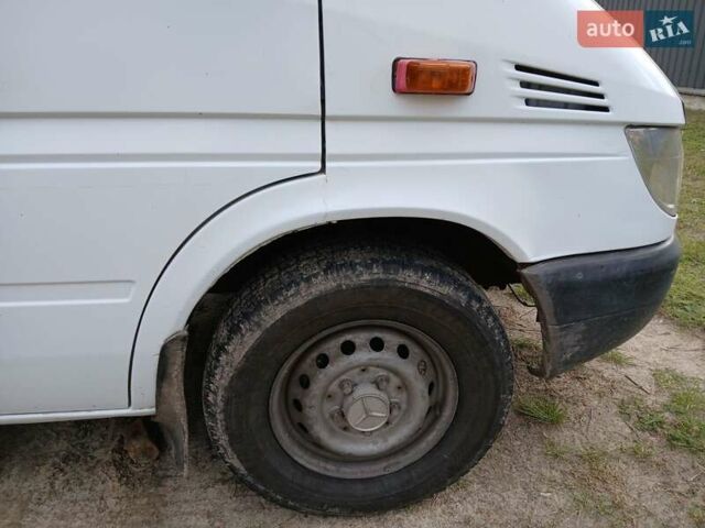 Белый Мерседес Sprinter, объемом двигателя 2.2 л и пробегом 308 тыс. км за 8300 $, фото 15 на Automoto.ua