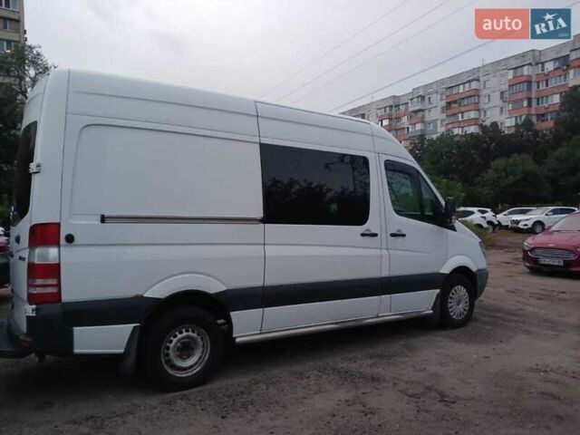 Белый Мерседес Sprinter, объемом двигателя 2.87 л и пробегом 390 тыс. км за 10000 $, фото 2 на Automoto.ua