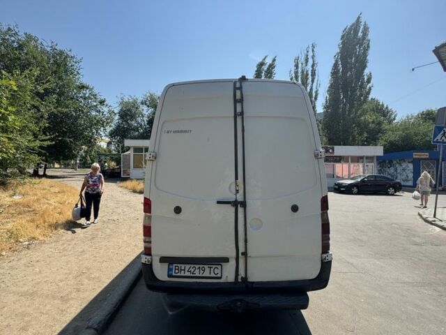 Белый Мерседес Sprinter, объемом двигателя 2.1 л и пробегом 60 тыс. км за 7500 $, фото 3 на Automoto.ua