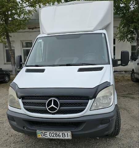 Белый Мерседес Sprinter, объемом двигателя 2.15 л и пробегом 442 тыс. км за 12000 $, фото 12 на Automoto.ua