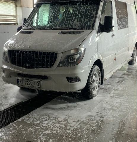 Білий Мерседес Sprinter, об'ємом двигуна 3 л та пробігом 800 тис. км за 17899 $, фото 3 на Automoto.ua