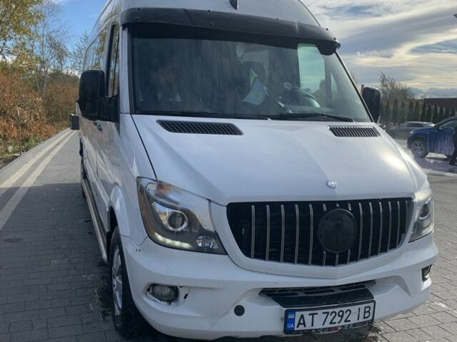 Білий Мерседес Sprinter, об'ємом двигуна 3 л та пробігом 800 тис. км за 17899 $, фото 2 на Automoto.ua